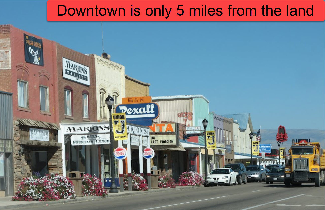 5 Half Acre Lots in Roosevelt, UT Mobile Homes Permitted. The County